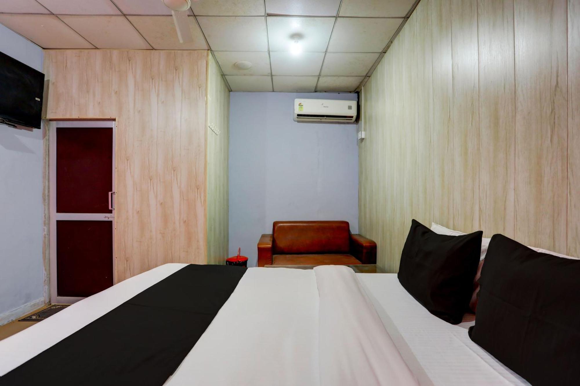Collection O Harsh Hotel & Restaurant Bhiwadi Exterior foto