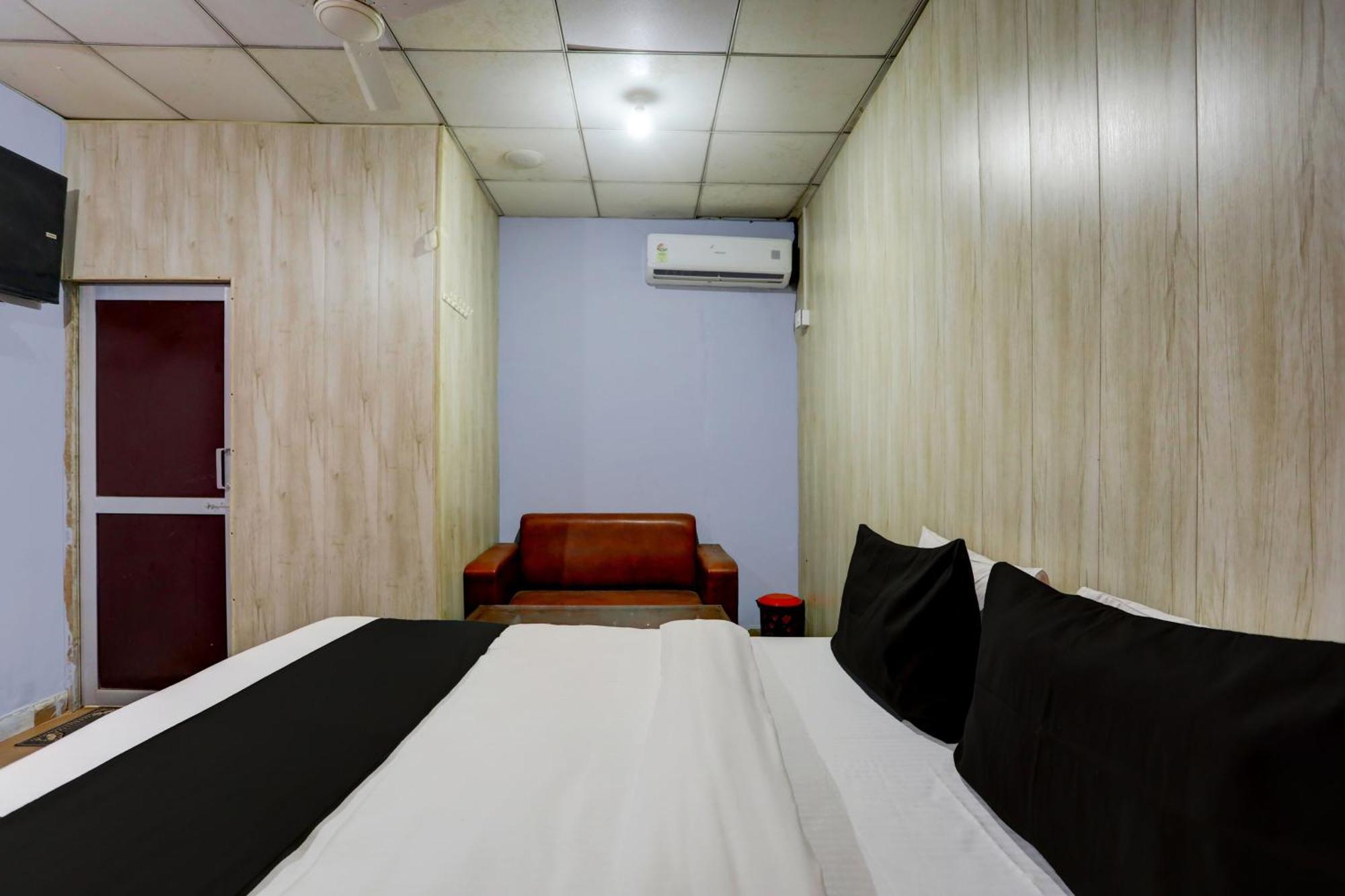 Collection O Harsh Hotel & Restaurant Bhiwadi Exterior foto